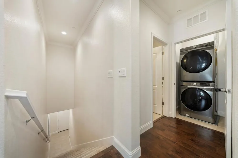 73 Montecito Vista Drive #5 San Jose, CA 95111