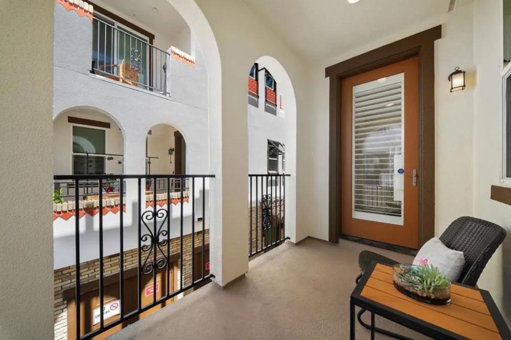 73 Montecito Vista Drive #5 San Jose, CA 95111