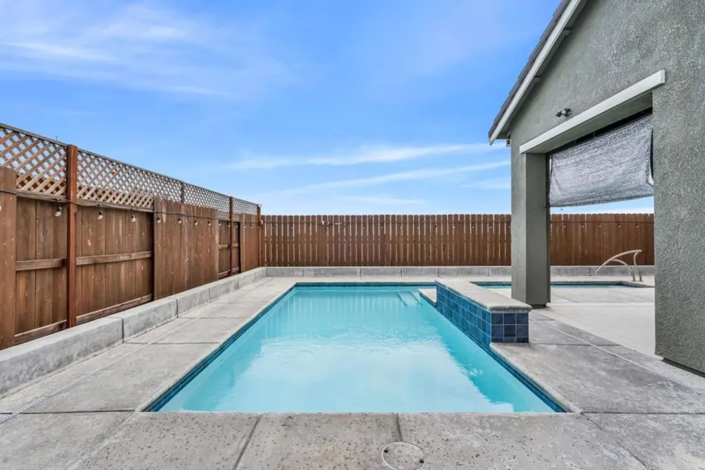 1436 FREESTONE ROAD Manteca, CA 95337