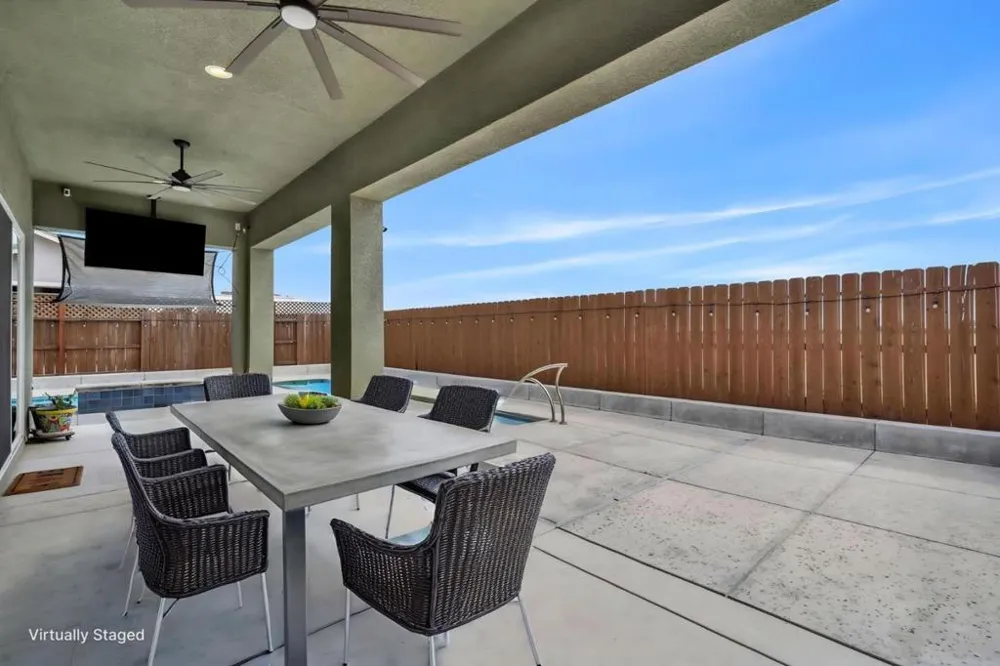 1436 FREESTONE ROAD Manteca, CA 95337