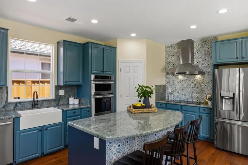 4305 Peninsula Point Drive Seaside, CA 93955