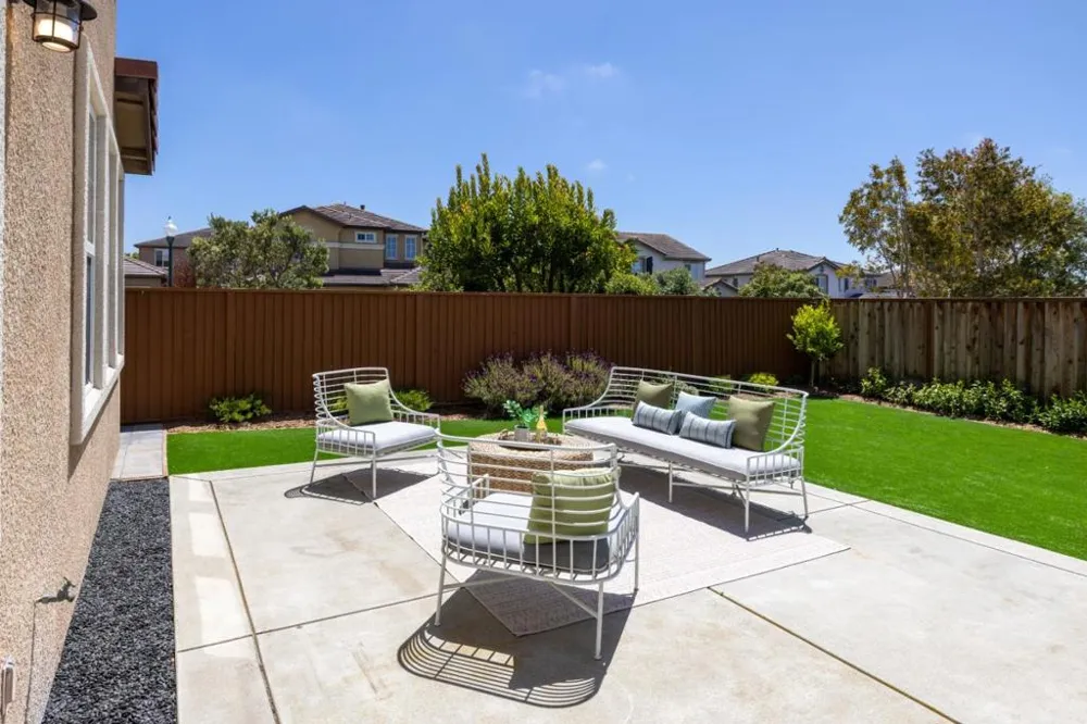 4305 Peninsula Point Drive Seaside, CA 93955