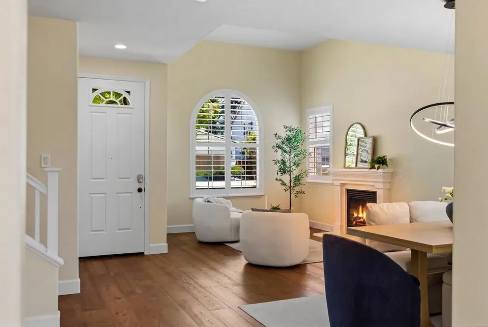 4305 Peninsula Point Drive Seaside, CA 93955