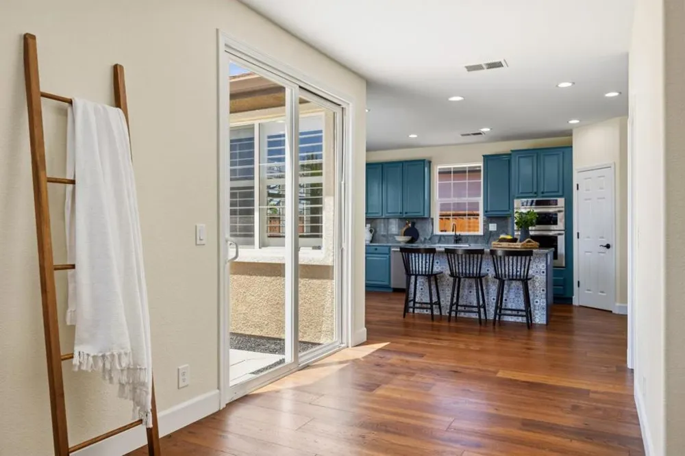 4305 Peninsula Point Drive Seaside, CA 93955