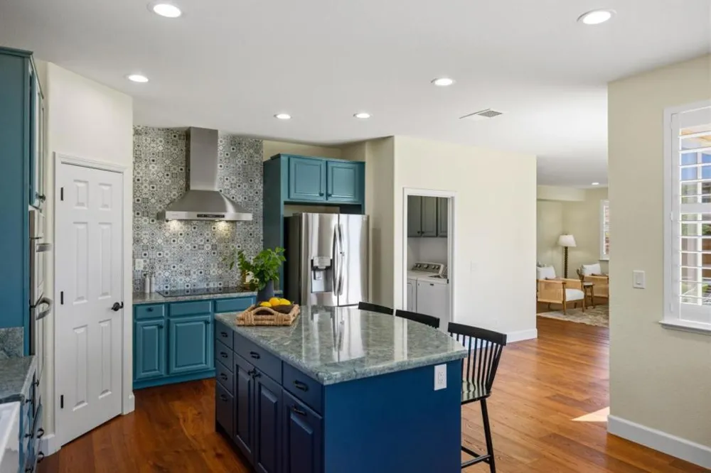 4305 Peninsula Point Drive Seaside, CA 93955