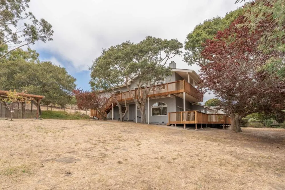 6965 Carmel Valley Road Carmel, CA 93923