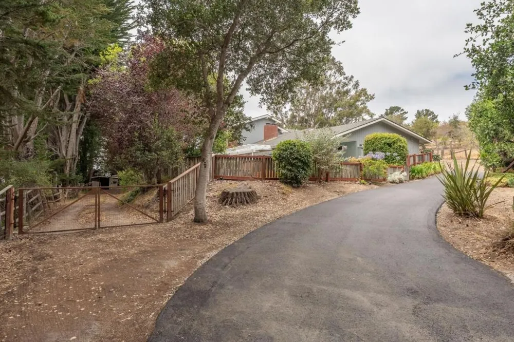 6965 Carmel Valley Road Carmel, CA 93923