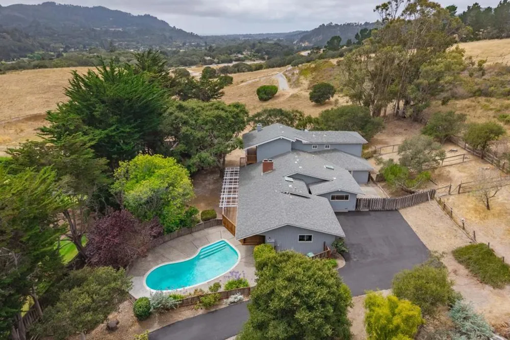 6965 Carmel Valley Road Carmel, CA 93923