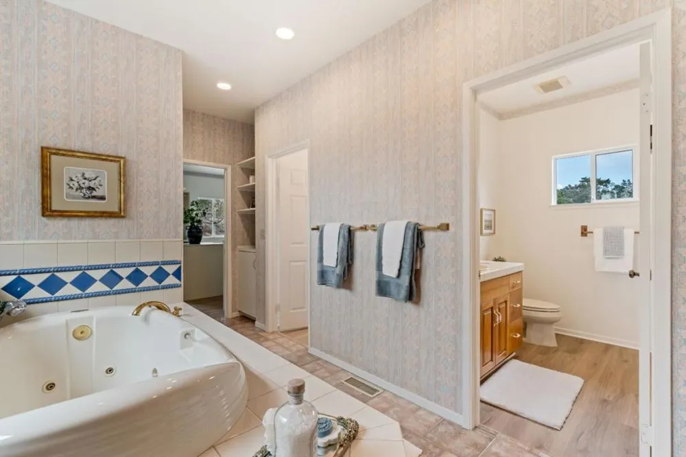 6965 Carmel Valley Road Carmel, CA 93923