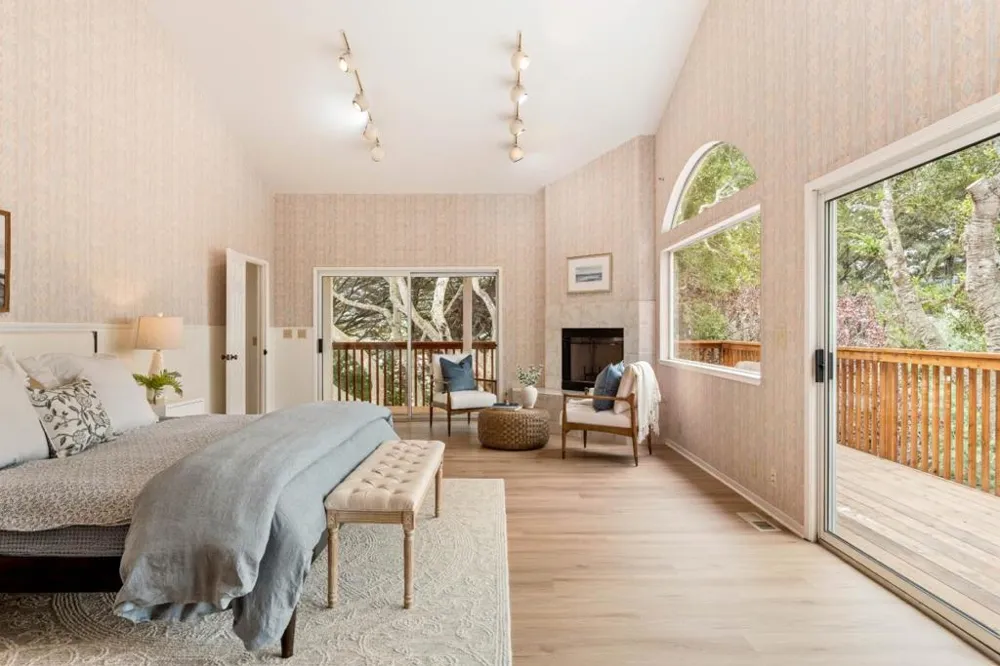 6965 Carmel Valley Road Carmel, CA 93923