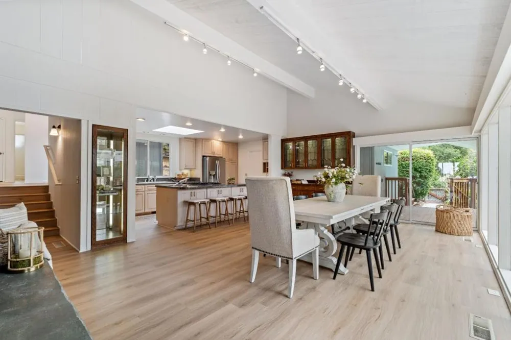 6965 Carmel Valley Road Carmel, CA 93923