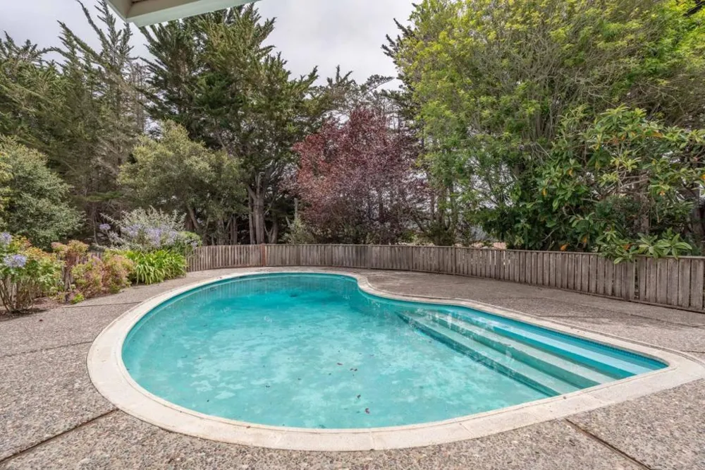6965 Carmel Valley Road Carmel, CA 93923