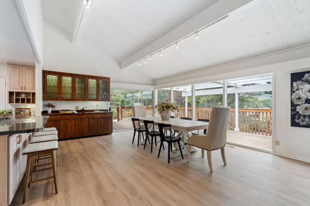 6965 Carmel Valley Road Carmel, CA 93923