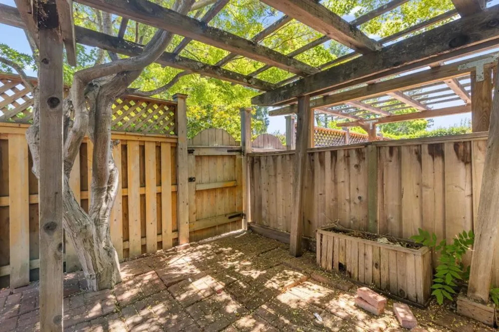 Address Not Shown Saratoga, CA 95070