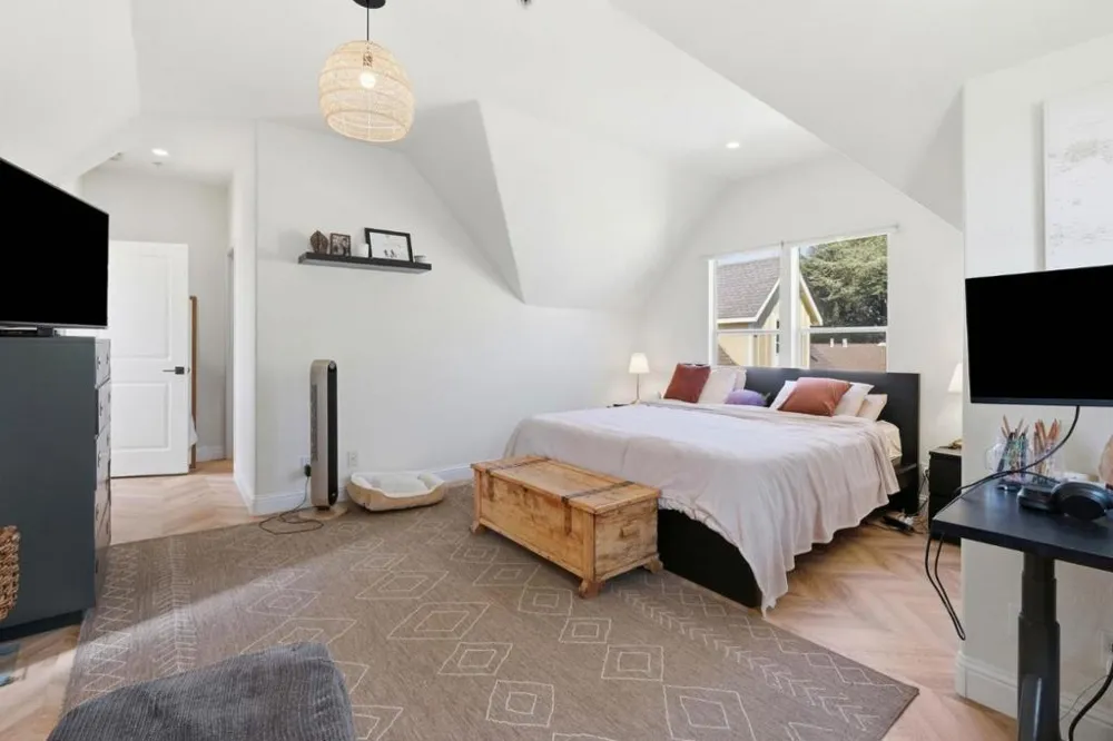 110 Library Lane Santa Cruz, CA 95062