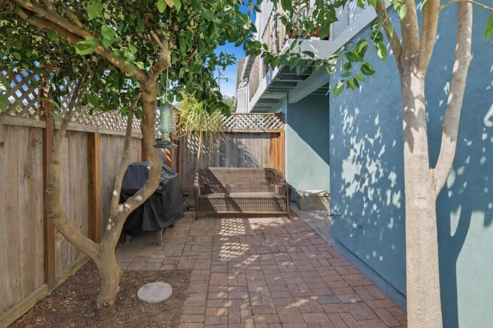 110 Library Lane Santa Cruz, CA 95062