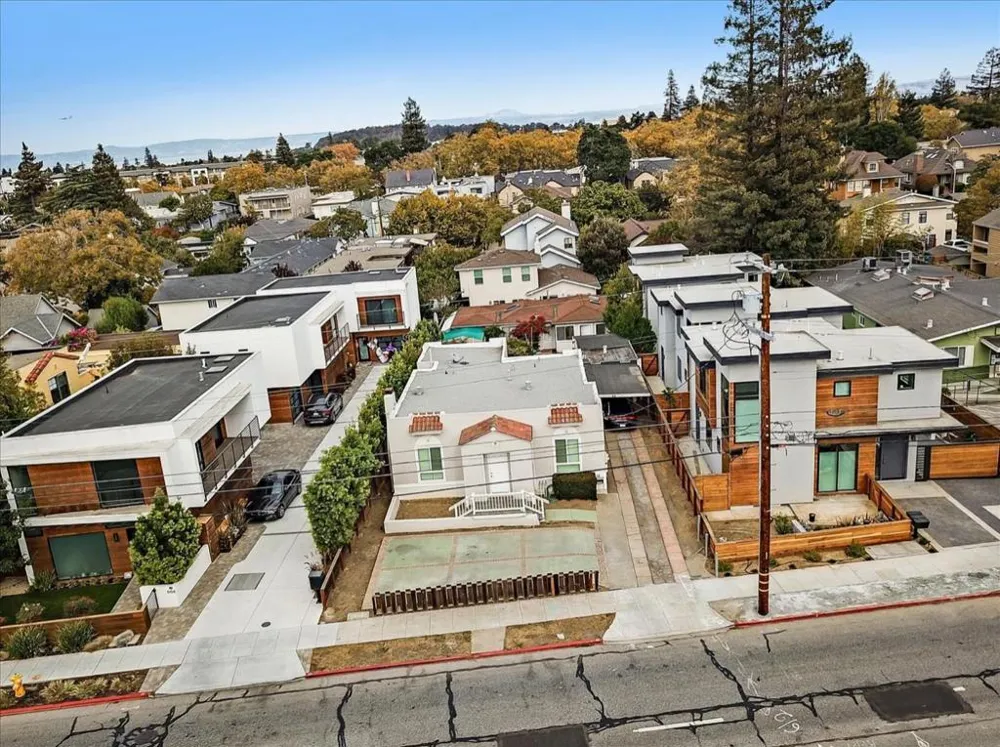 664 El Camino Real San Mateo, CA 94401