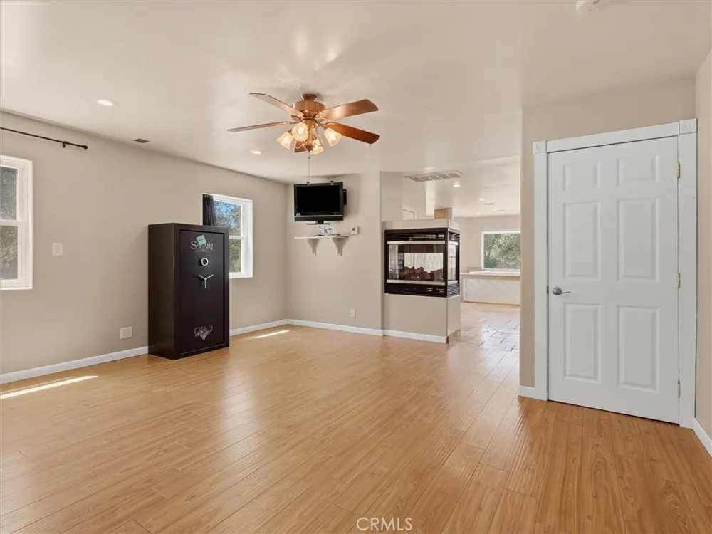 4921 Lookout Mountain Mariposa, CA 95338