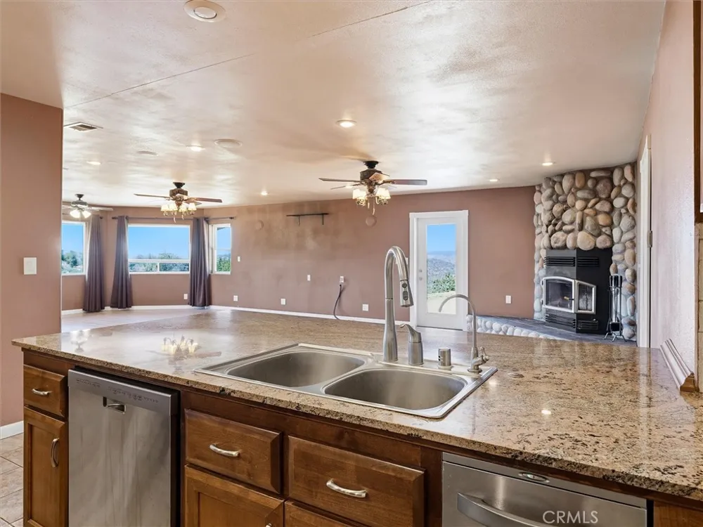 4921 Lookout Mountain Mariposa, CA 95338