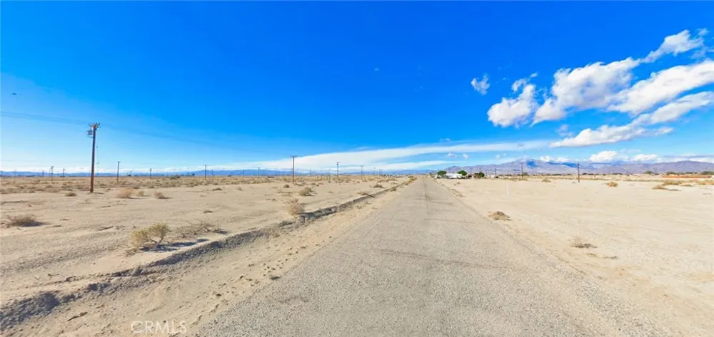 971 Argentina Avenue Salton City, CA 92275