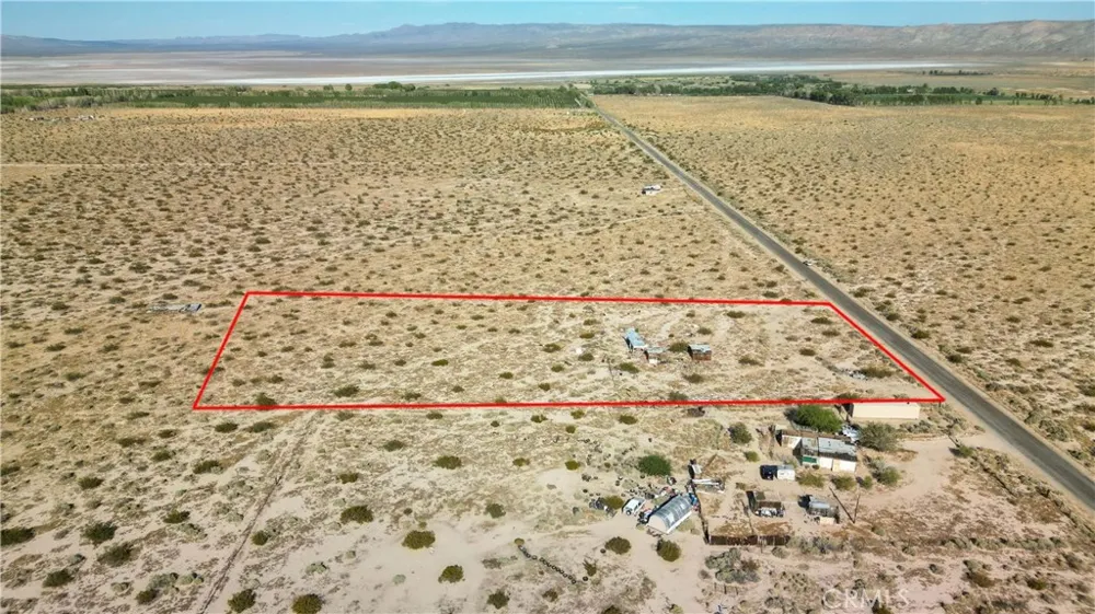 10313 E Lake Road Cantil, CA 93519