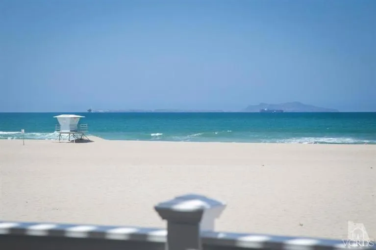 4025 Ocean Drive Oxnard, CA 93035