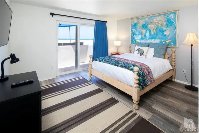 4025 Ocean Drive Oxnard, CA 93035