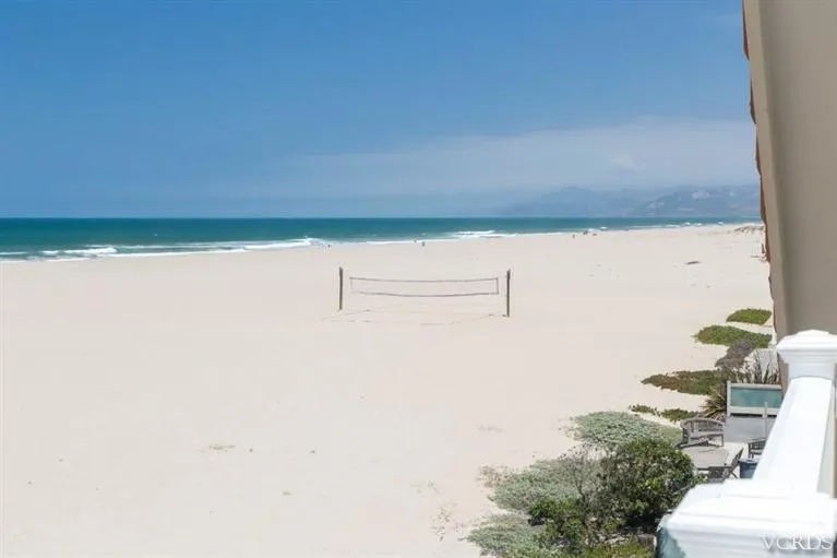 4025 Ocean Drive Oxnard, CA 93035