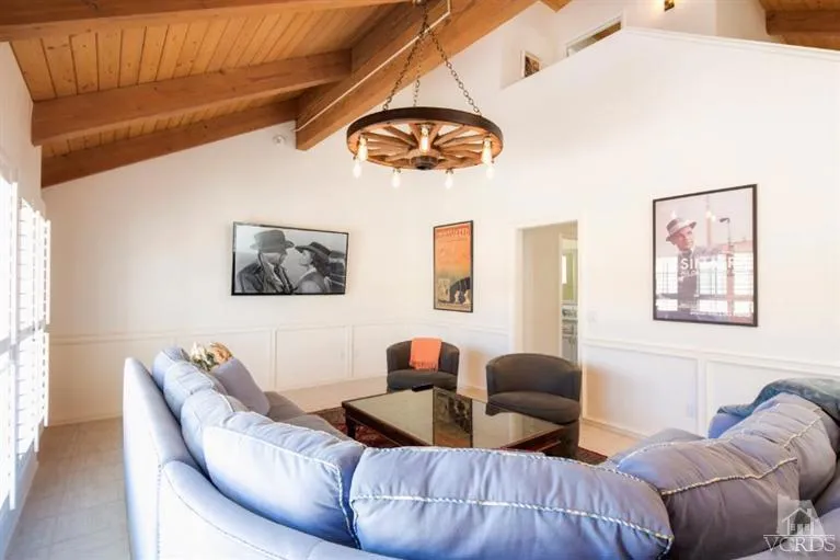 4025 Ocean Drive Oxnard, CA 93035