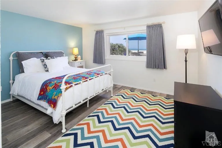4025 Ocean Drive Oxnard, CA 93035