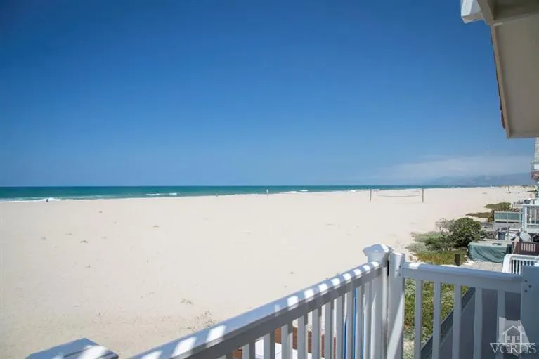 4025 Ocean Drive Oxnard, CA 93035
