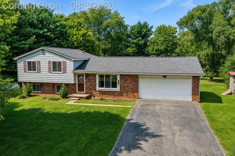 8796 Coyle Drive Putnam Township, MI 48169