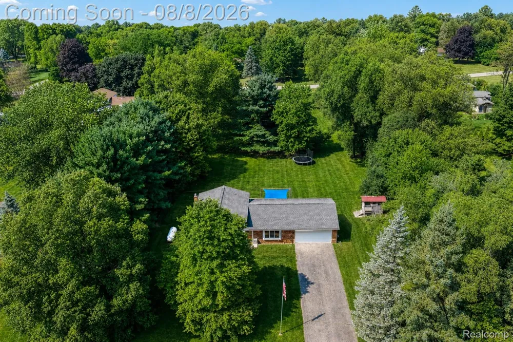 8796 Coyle Drive Putnam Township, MI 48169