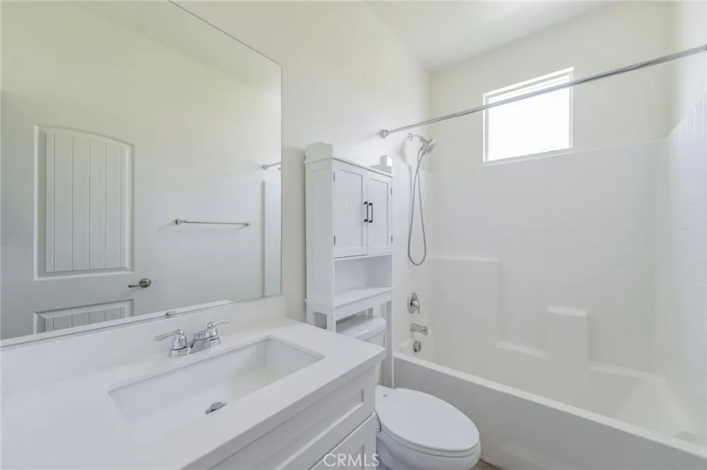 16039 Voyager Chino, CA 91708
