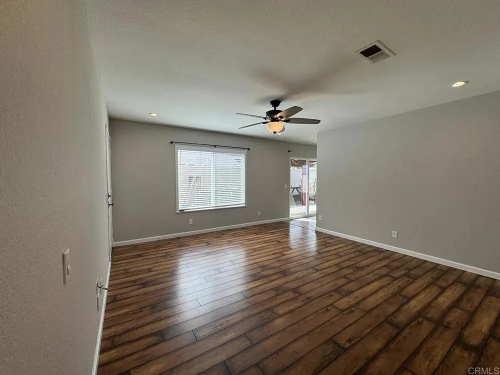 8659 Summerdale Road San Diego, CA 92126
