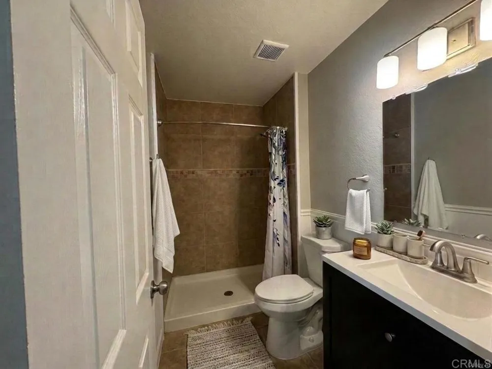 8659 Summerdale Road San Diego, CA 92126