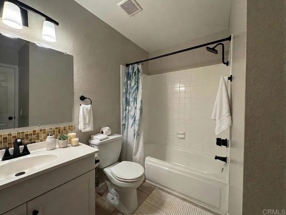 8659 Summerdale Road San Diego, CA 92126