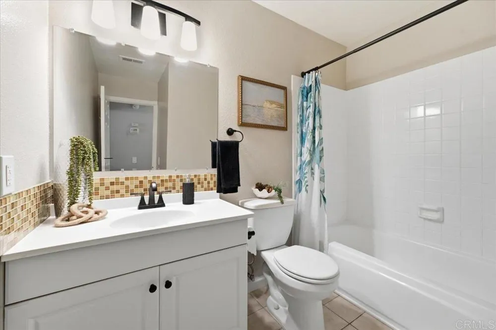 8659 Summerdale Road San Diego, CA 92126