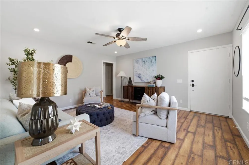 8659 Summerdale Road San Diego, CA 92126