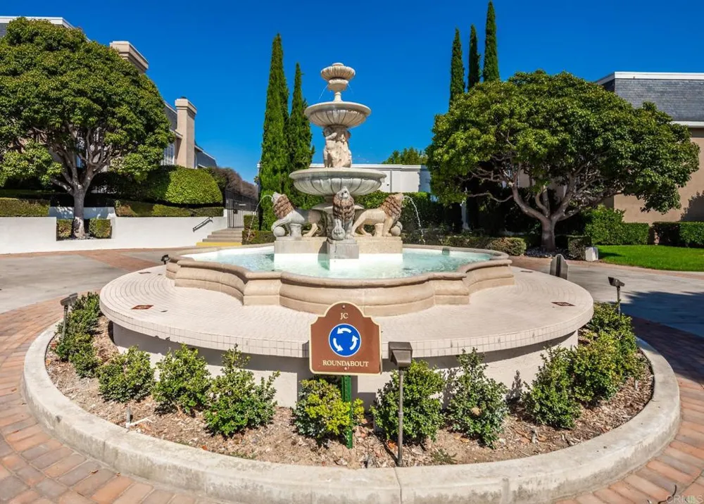 7480 Via De Fortuna Carlsbad, CA 92009