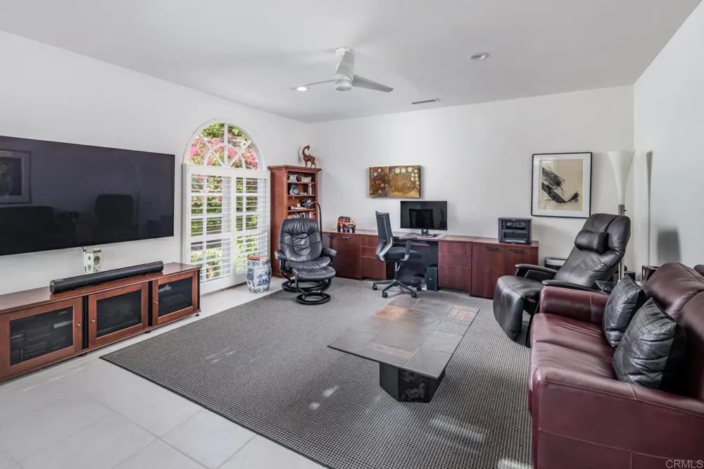 7480 Via De Fortuna Carlsbad, CA 92009