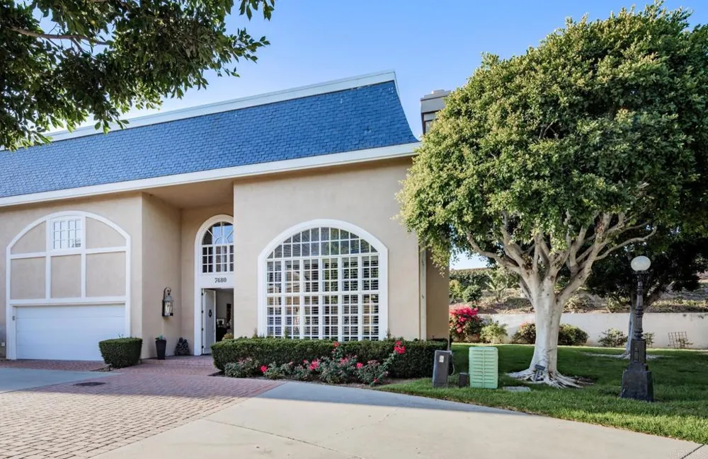 7480 Via De Fortuna Carlsbad, CA 92009