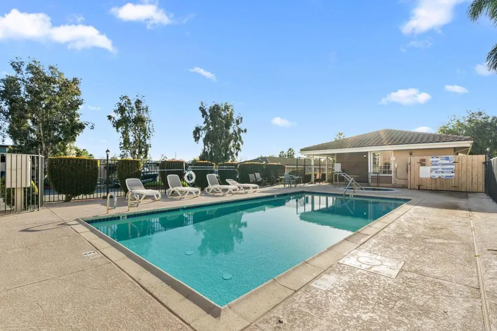 1075 Escondido Escondido, CA 92026