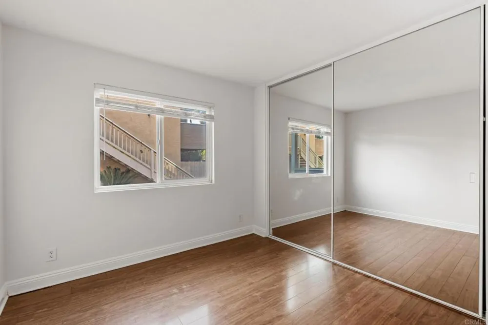 1075 Escondido Escondido, CA 92026