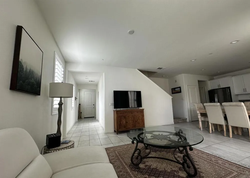 13841 Farmhouse Ave Chino, CA 91710