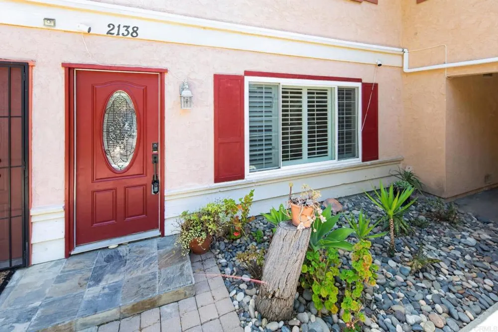 2138 Via Robles Oceanside, CA 92054