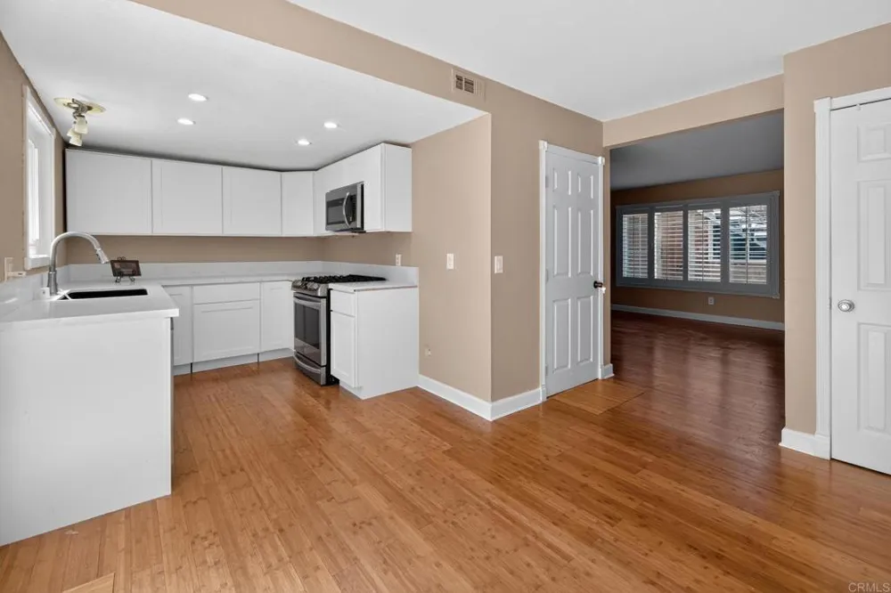 2138 Via Robles Oceanside, CA 92054