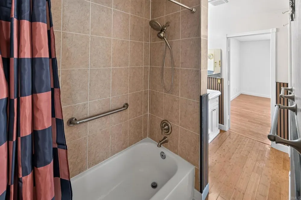 2138 Via Robles Oceanside, CA 92054