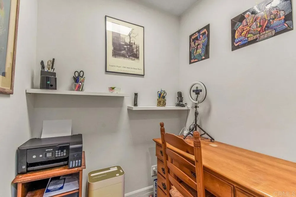 2462 LOZANA ROAD Del Mar, CA 92014