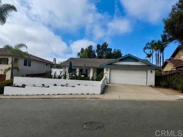 2462 LOZANA ROAD Del Mar, CA 92014